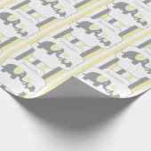 Baby shower van witte, gele en grijze stripjes cadeaupapier (Hoek)
