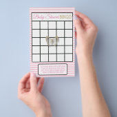 Baby shower voor roze en gouden vlinder flyer (Hand)