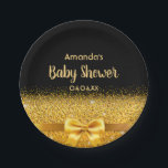Baby shower zwarte goudelegante monogram papieren bordje<br><div class="desc">Een elegant en glamoureus genderneutraal baby shower papier bord. Klassieke zwarte en gouden sprankelende achtergrond met een faux gouden lint en boog. Sjabloon voor de naam van de moeder,  de datum van het baby shower en de tekst: Baby shower. Gouden letters.</div>