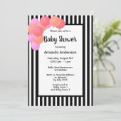 Baby shower zwarte witte strepen ballonboogroze kaart (Staand voorkant)