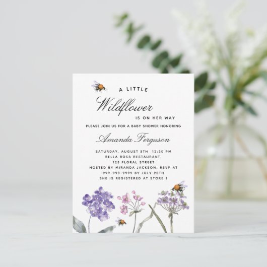 Baby showers wilde bloemen vieten roze bijenmeisje uitnodiging briefkaart (Staand voorkant)