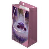 Baby Sloth Klein Cadeauzakje (Voorkant Gekanteld)