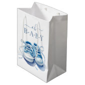 Baby Sneakers Baby shower Uitnodiging, Baby Boy Medium Cadeauzakje (Voorkant Gekanteld)