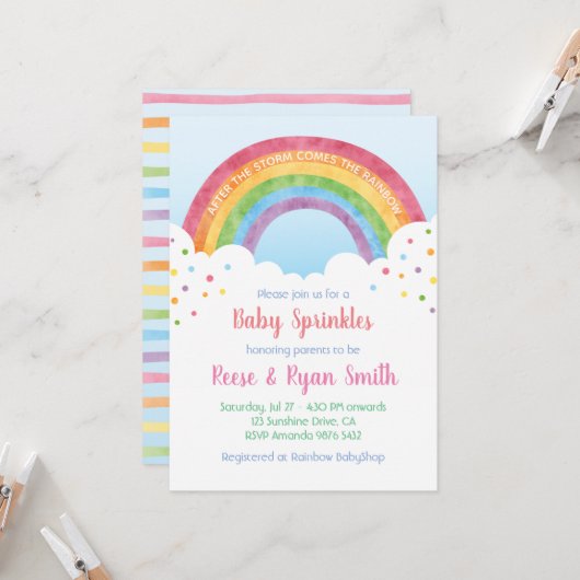 Baby Sprinkles Pastel Rainbow Baby shower Invitati Kaart (Voorkant / Achterkant in situ)