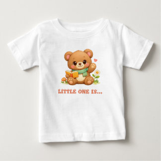 Baby T-shirt Little One Is|Sprookje Lezende Beer
