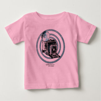 baby t-shirt met "Retro Camera"