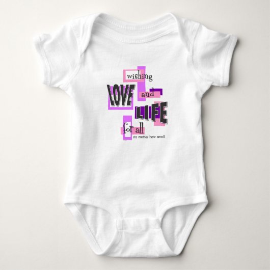 Baby t-shirt of eendelig romperpak. (Voorkant)