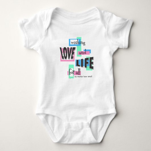 Baby t-shirt of eendelig romperpak. (Voorkant)