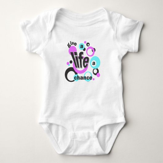 Baby t-shirt of romper. (Voorkant)