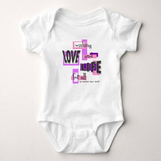 Baby t-shirt or one-piece. (Voorkant)