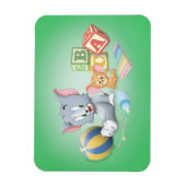 Baby Tom en Jerry die met speelgoed spelen Magneet (Verticaal)