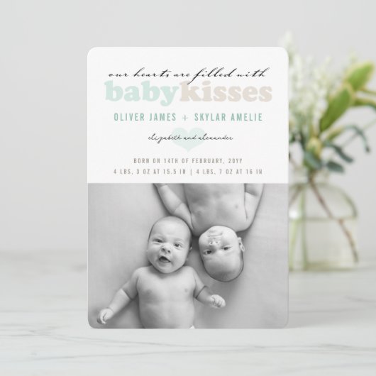 Baby Twins Valentijnsdag Foto Geboorte Aankondigin Feestdagenkaart (Staand voorkant)