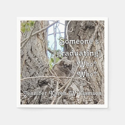 Baby Uil in Tree Iemand Afstuderen Wie Wie Servet (Voorkant)