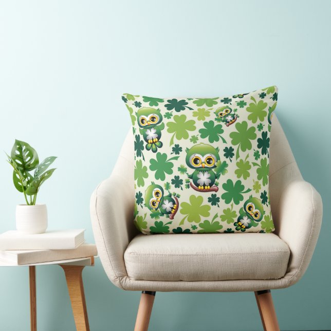 Baby Uil Schattige St Patrick Cartoon Kussen (Stoel)