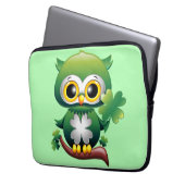 Baby Uil Schattige St Patrick Cartoon Laptop Sleeve (Voorkant Links)
