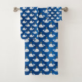 Baby Whales Blue en White Kind Pattern Bad Handdoek (Insitu)