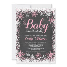 Baby zijn koude Baby shower buiten de sneeuwwinter