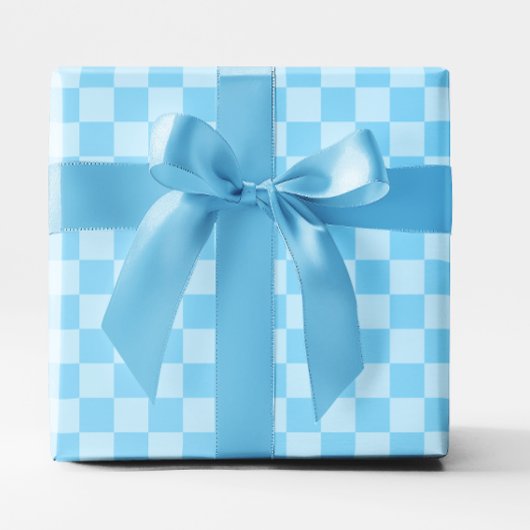 Babyblauw geruit cadeaupapier