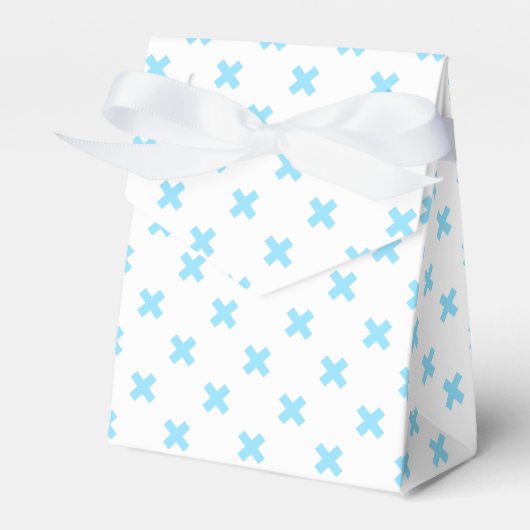 Babyblauwe kruisstiften op wit bedankdoosjes (Voorkant Zijde)