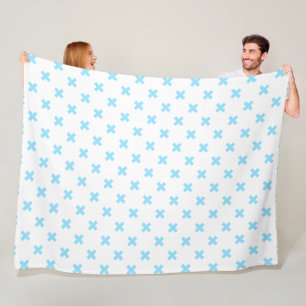 Babyblauwe kruisstiften op wit fleece deken