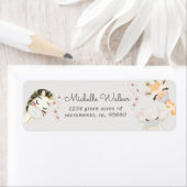 babydieren krijgen een maskers met een aantrekkeli etiket (Insitu)