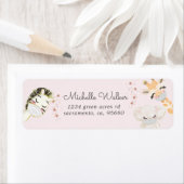 babydieren krijgen een maskers met een aantrekkeli etiket (Insitu)