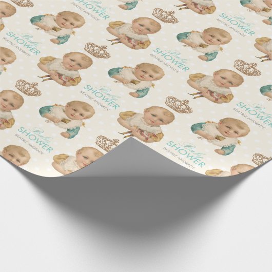 babyjongen schotelend kroongepersonaliseerd beige cadeaupapier (Hoek)