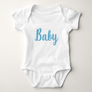 Babykleding met daarop het woord baby geschreven romper
