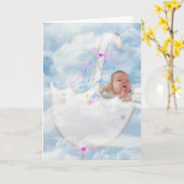 Babymeisje in zwevende paraplu kaart (Gele Bloem)