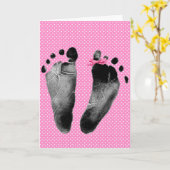 Babymeisje voetafdrukken op stippen kaart (Gele Bloem)
