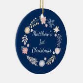 Baby's 1e kerstfeest Blauw botanisch Keramisch Ornament (Rechts)