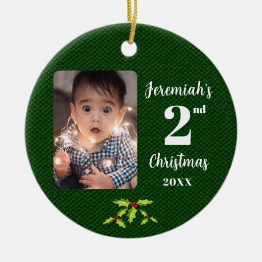 Baby's 2e Kerstmis Groene Faux Stof Rond Keramisch Ornament (Voorkant)