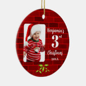 Baby's 3e Kerstmis Rode Steen Ronde Keepsake Keramisch Ornament (Rechts)