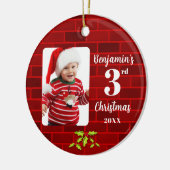Baby's 3e Kerstmis Rode Steen Ronde Keepsake Keramisch Ornament (Links)