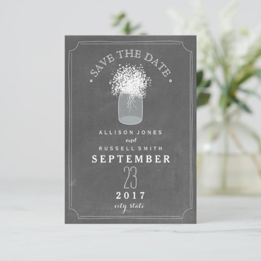 Baby's adem & Mason Jar Chalkboard sparen de datum Save The Date (Staand voorkant)