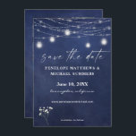 Baby's Breath Blue Chalkboard Fotobewaardatum Save The Date<br><div class="desc">Stuur een redder de datumkaart zodat je gasten je bruiloft of feest kunnen vieren met je babyblaadbord,  de florale Rustic Foto,  waarop je de daderkaart opslaat.</div>