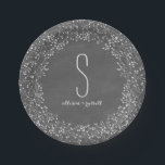 Baby's Breath Chalkboard Monogram Huwelijk Papieren Bordje<br><div class="desc">Borden met een illustratie van de ademhaling van de baby over een krijtbord geïnspireerde achtergrond. Personaliseer met namen en monogram.</div>