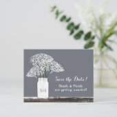 Baby's Breath Mason Jar Bewaar Datum Grijze Ansich Aankondigingskaart (Staand voorkant)