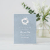 Baby's Breath Monogram Dusty Blue Save the Date Aankondigingskaart (Staand voorkant)