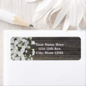 Baby's Breath op Rustieke Wood Country Bruiloft Etiket (Insitu)