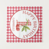 Baby's Cherry First Red Gingham Birthday Wandkleed (Voorkant (horizontaal))
