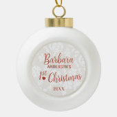 Baby's Eerste Kerst Aangepaste Naam Keramische Bal Ornament (Voorkant)