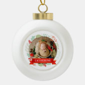 Baby's Eerste Kerst Aangepaste Naam Keramische Bal Ornament (Voorkant)