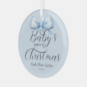 Baby's Eerste Kerst Blauwe Bow Keepsake Glas Ornament (Voorkant links)