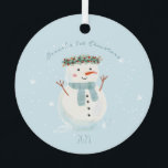 Baby's eerste kerst Schattigee sneeuwman en sneeuw Metalen Ornament<br><div class="desc">🎄 Bekijk ons hartverwarmende kerst ornament ontwerp, prachtig het benadrukken van een handgeschilderde waterverf sneeuwpop te midden van een dans van zachte sneeuwvlokken. Er is een gezellig hoekje voor u om te personaliseren met de naam van uw baby jongen en een geliefde foto. Het is het onmisbare aandenken voor het...</div>