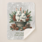Baby's eerste kerst twee konijntjes in een kom sherpa deken (Voorkant)