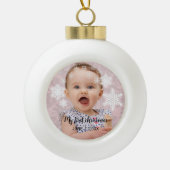 Baby's eerste kerst witte sneeuwvlokken keramische bal ornament (Voorkant)