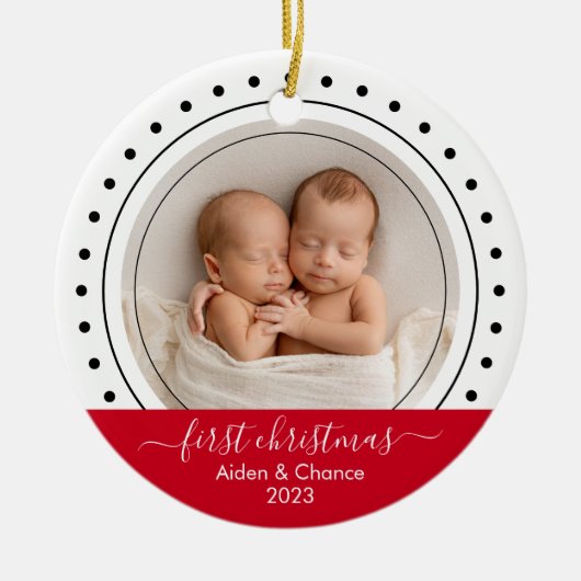 Baby's eerste kerst zwart, wit en rood Stip Keramisch Ornament (Voorkant)