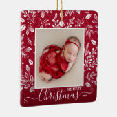 Baby's eerste kerstfoto op Cranberry Keramisch Ornament (Rechts)