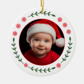 Baby's eerste kerstfoto Sneeuwvlokken en Laurel Keramisch Ornament (Voorkant)
